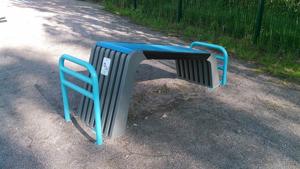 Hyperextension bench