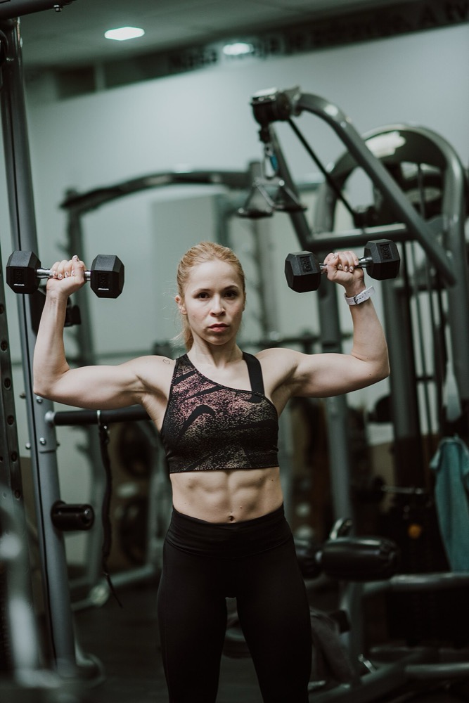 Overhead press hareketi